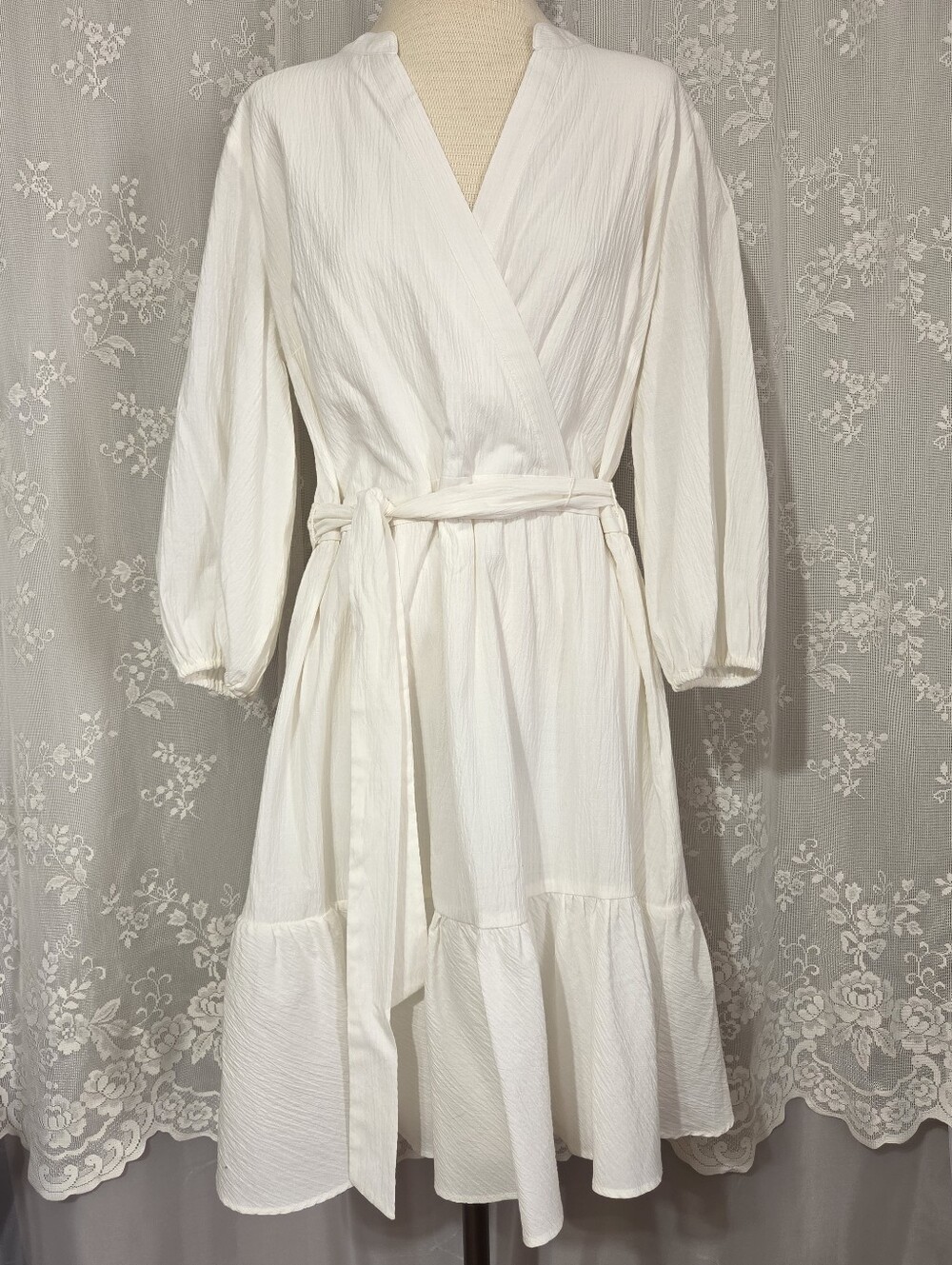 DKNY - Ivory Balloon Sleeve Belted Fit To Flare Crepe Dress